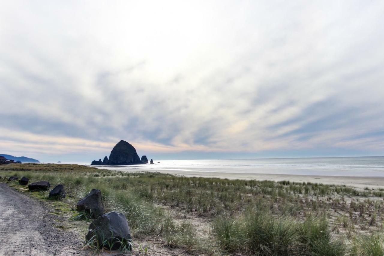 Beaches Inn | Captains Cove Cottage 9 Cannon Beach Exterior photo